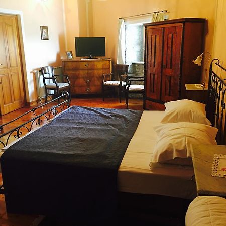 Guesthouse Domacija Sajna Sezana Bagian luar foto
